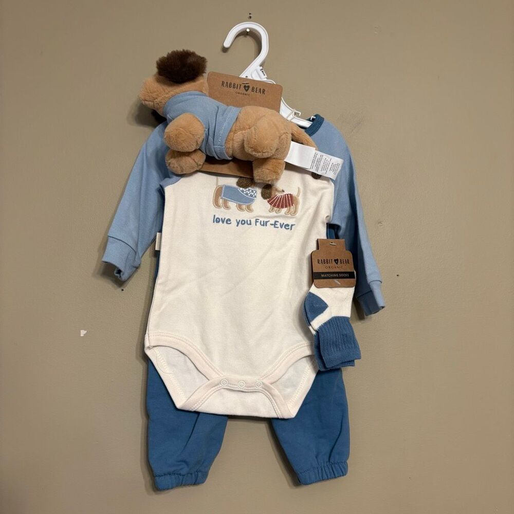 Rabbit + Bear Baby Boy Dachshund Outfit with Plush 3-6M NWT Love you Fur-Ever